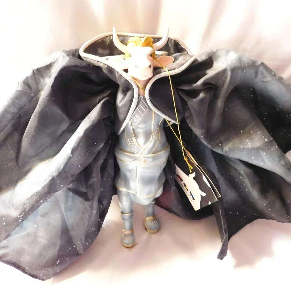 Cow Parade 'Siegfried' of Siegfried and Roy 2003 Retired Figurine Collectible